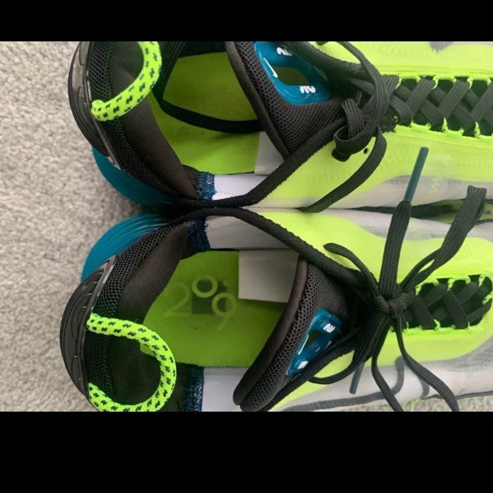 Nike Air Max 2090 'Volt Valerian Blue' Sz 8 WMS  & 6 Mens - Picture 9 of 10